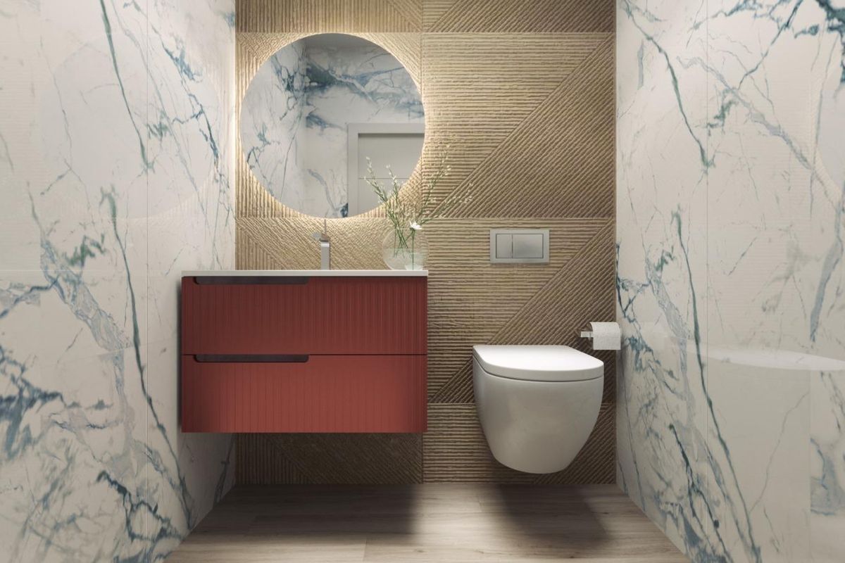 Chique toilet met stijlvolle afwerkingen en moderne armaturen in een penthouse, Torrevieja.