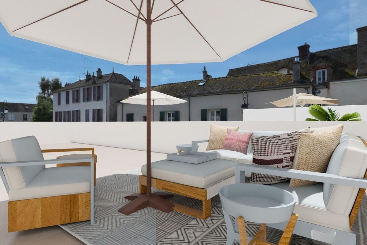 Uitnodigende terras met zitarea en parasol met uitzicht op Hondón de las Nieves, Costa Blanca Zuid.