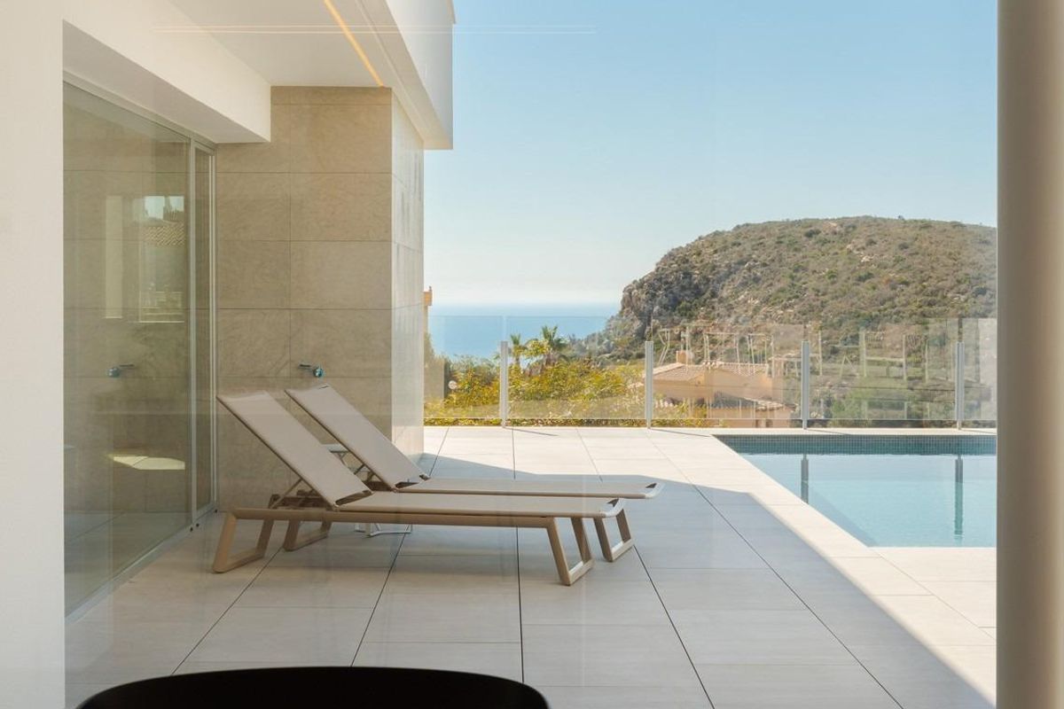 Neubau villa mit meerblick in cumbre del sol