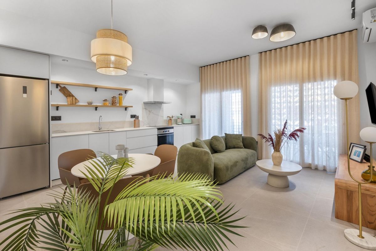 Interieur van een 1-slaapkamer appartement op de begane grond met een stijlvolle woonruimte in Torrevieja.
