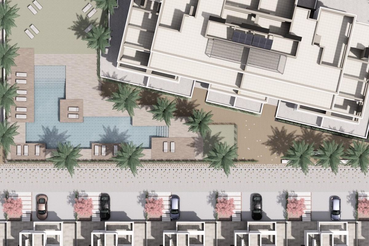 Overzicht van het gemeenschappelijke zwembad en tuin vanuit de lucht in Torre Pacheco, Costa Calida.