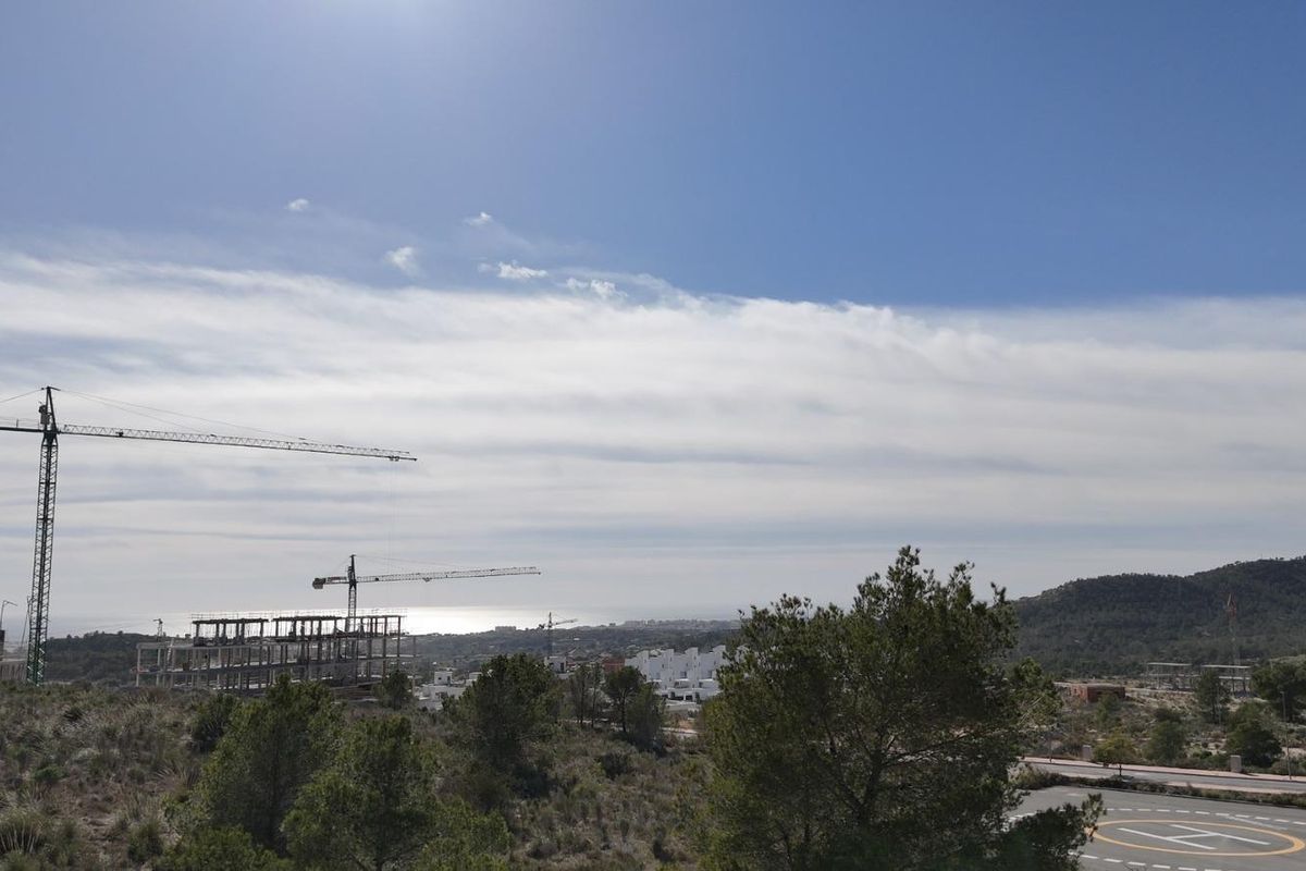 1-Bed Apartment Finestrat Pool - Image 11