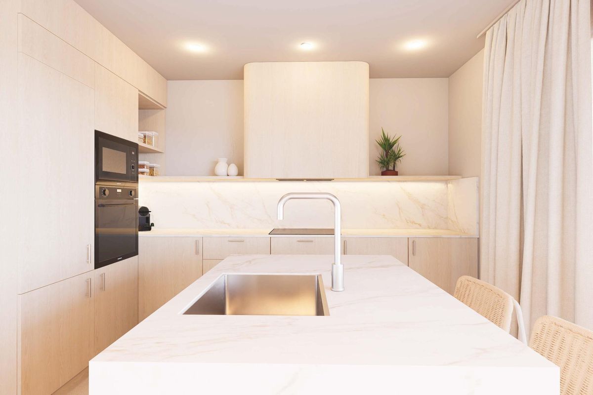 3-Bed Apartment Torrevieja Beach - Image 8