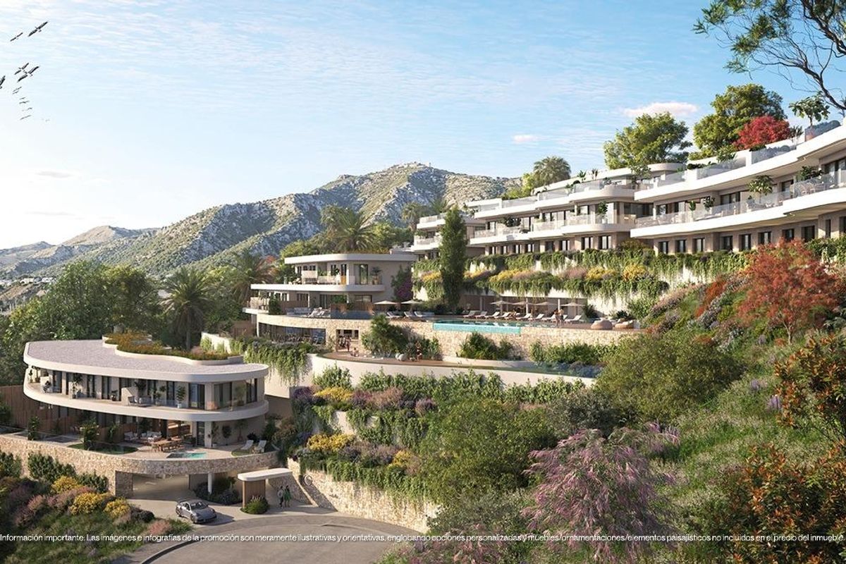 Luxuriöses Stadthaus mit privatem Pool