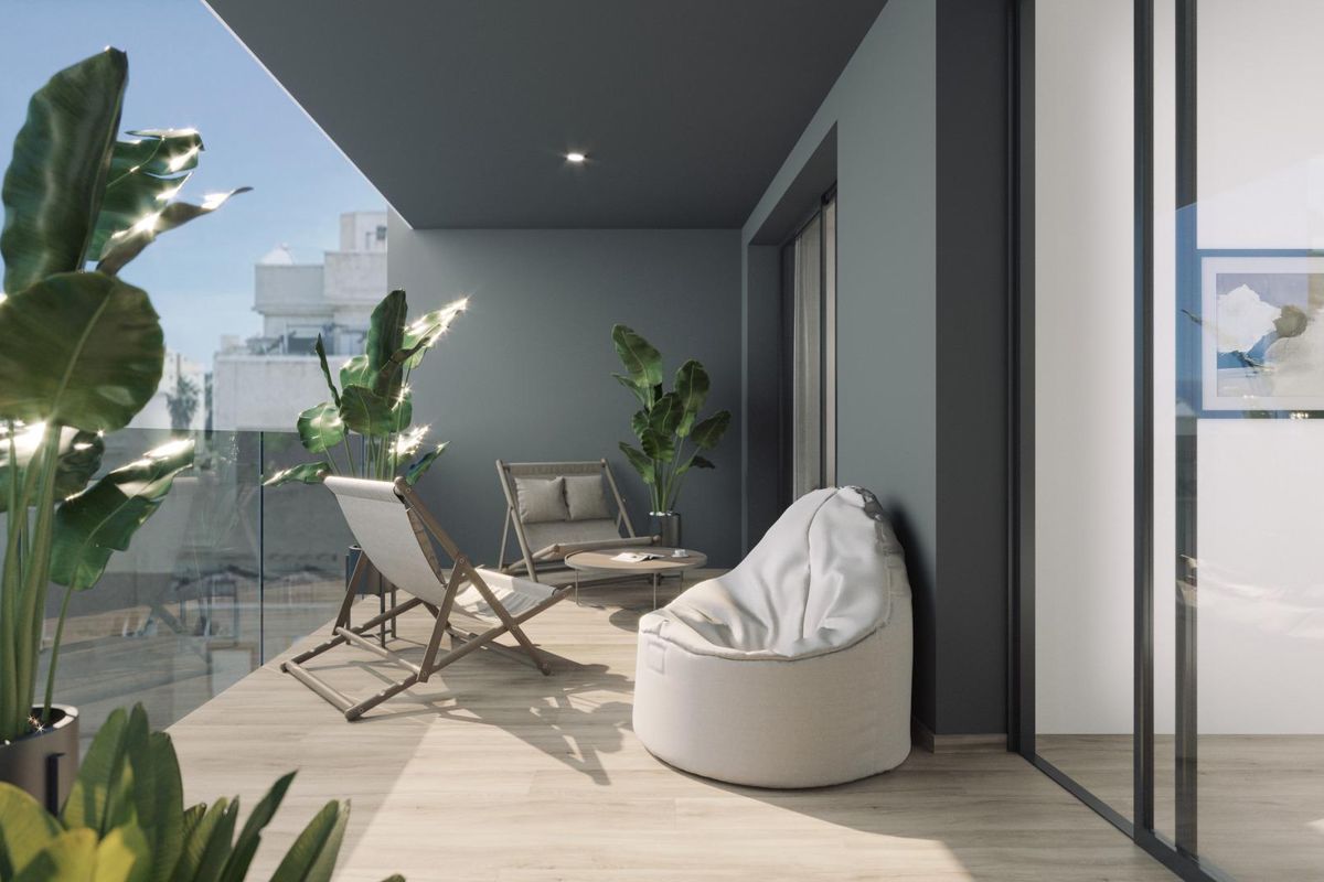 Communal solarium area in Torrevieja apartment