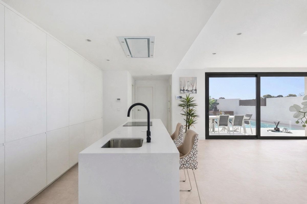 2-Bedroom Villa in Los Alcazares