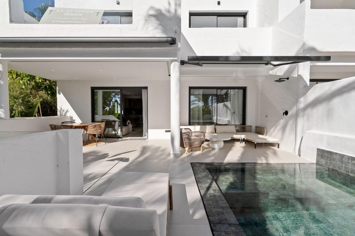 Duplex in Estepona met zwembadzicht