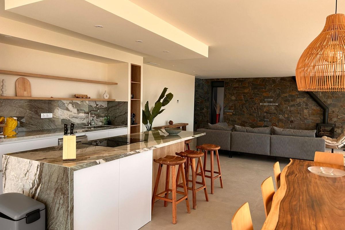 4-Bed Villa Pinoso Pool - Image 18