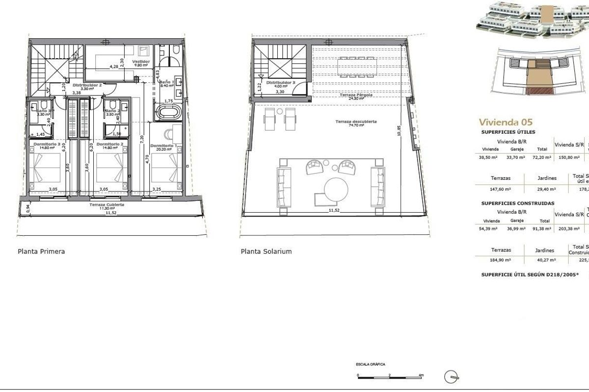 Plattegrond van een 4-bed townhouse in Estepona, Costa del Sol, met gedetailleerde afmetingen.