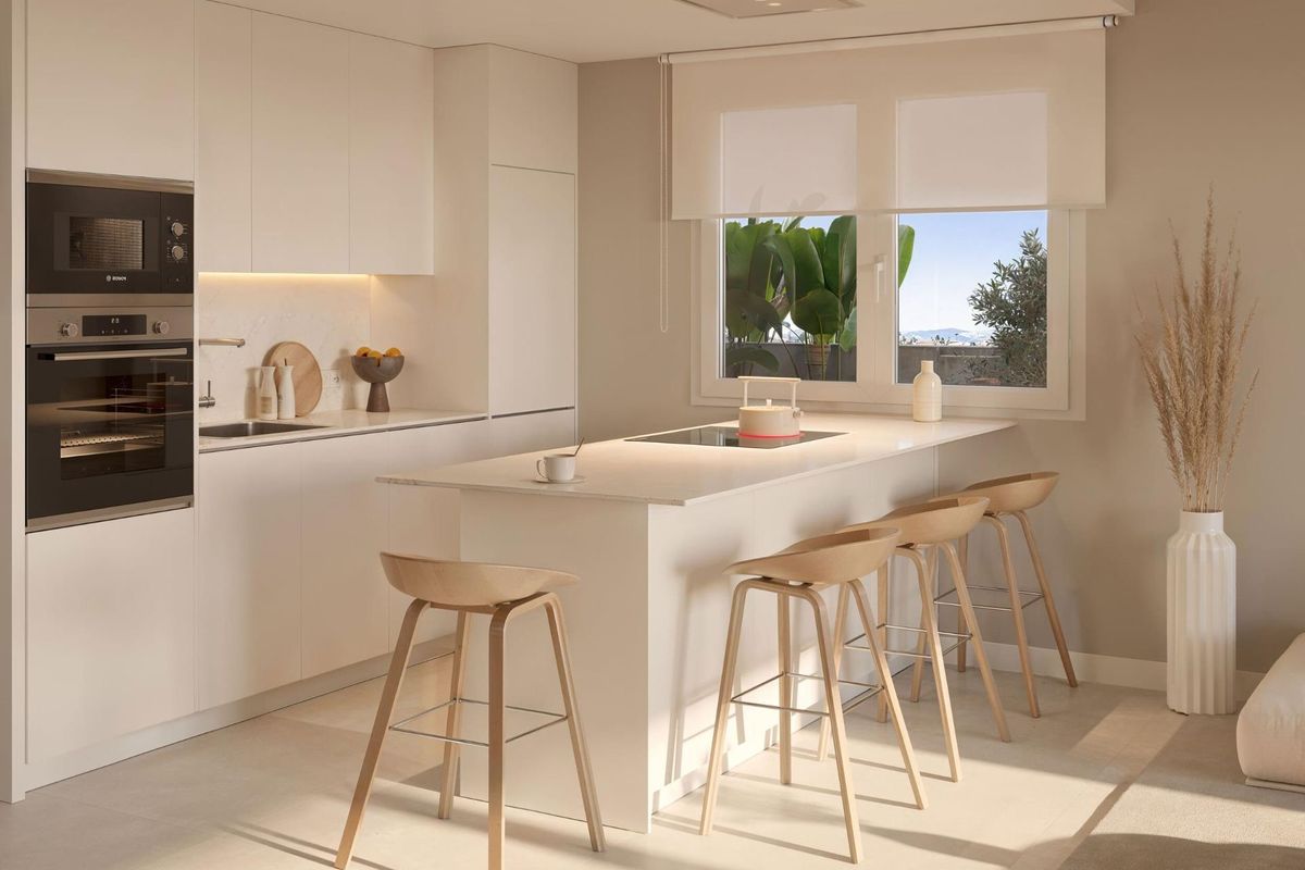 Fuengirola ground floor apartment entrance