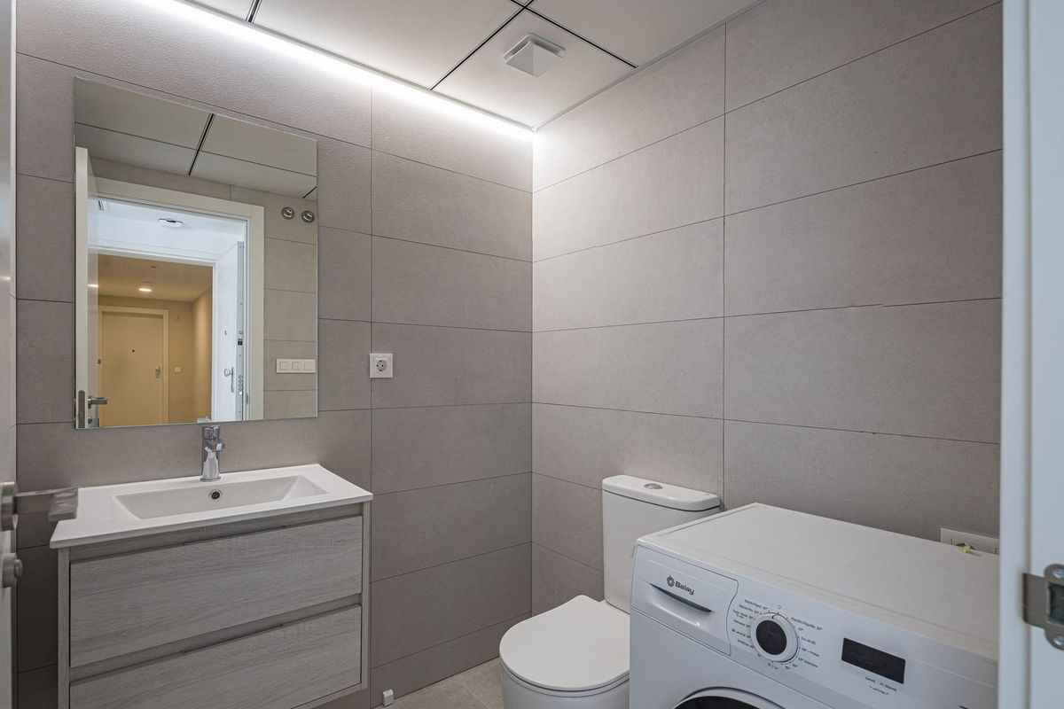 Slaapkamer met LED-verlichting in Murcia