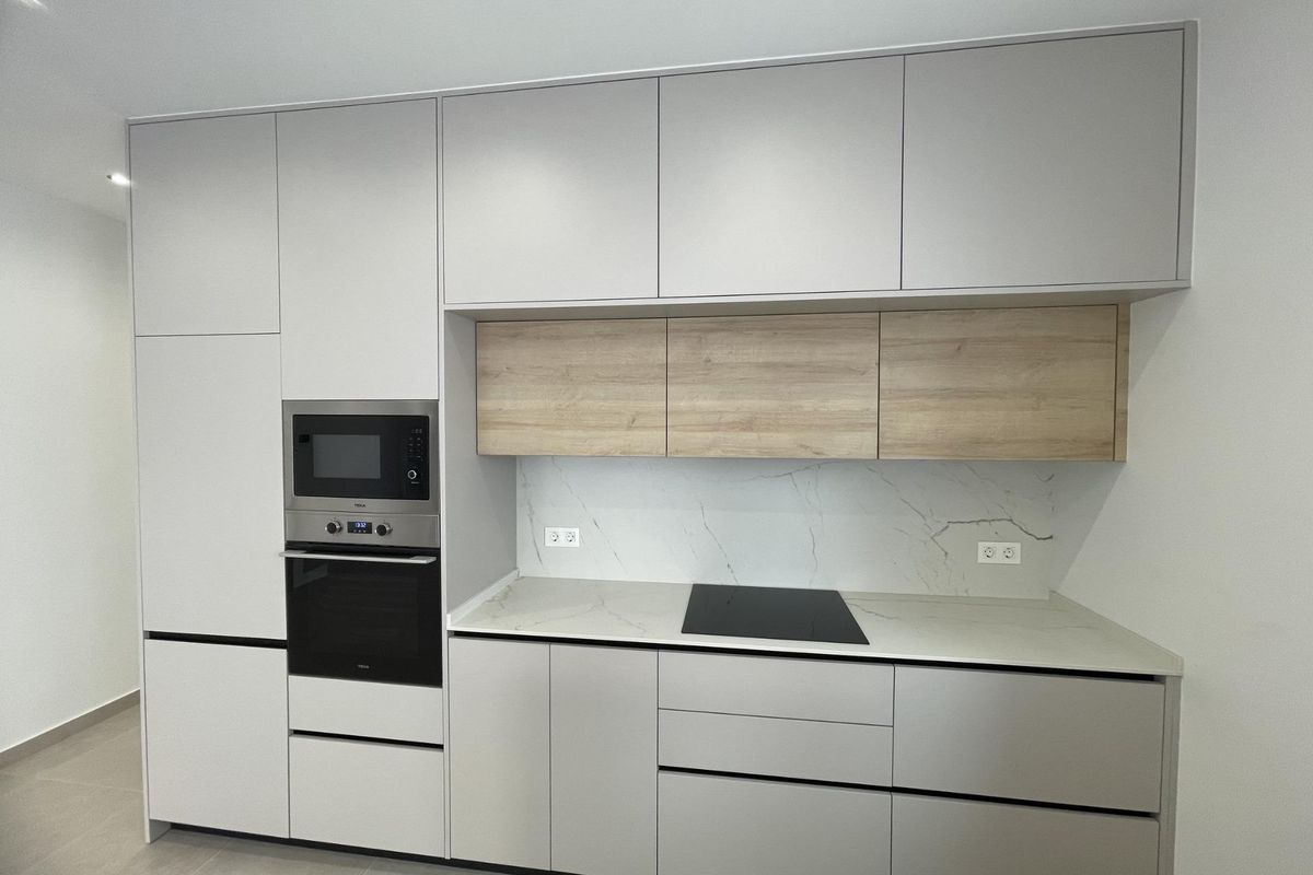 Moderne keuken inrichting en apparaten in de 3-slaapkamer villa gelegen in Almoradi, Costa Blanca Zuid.