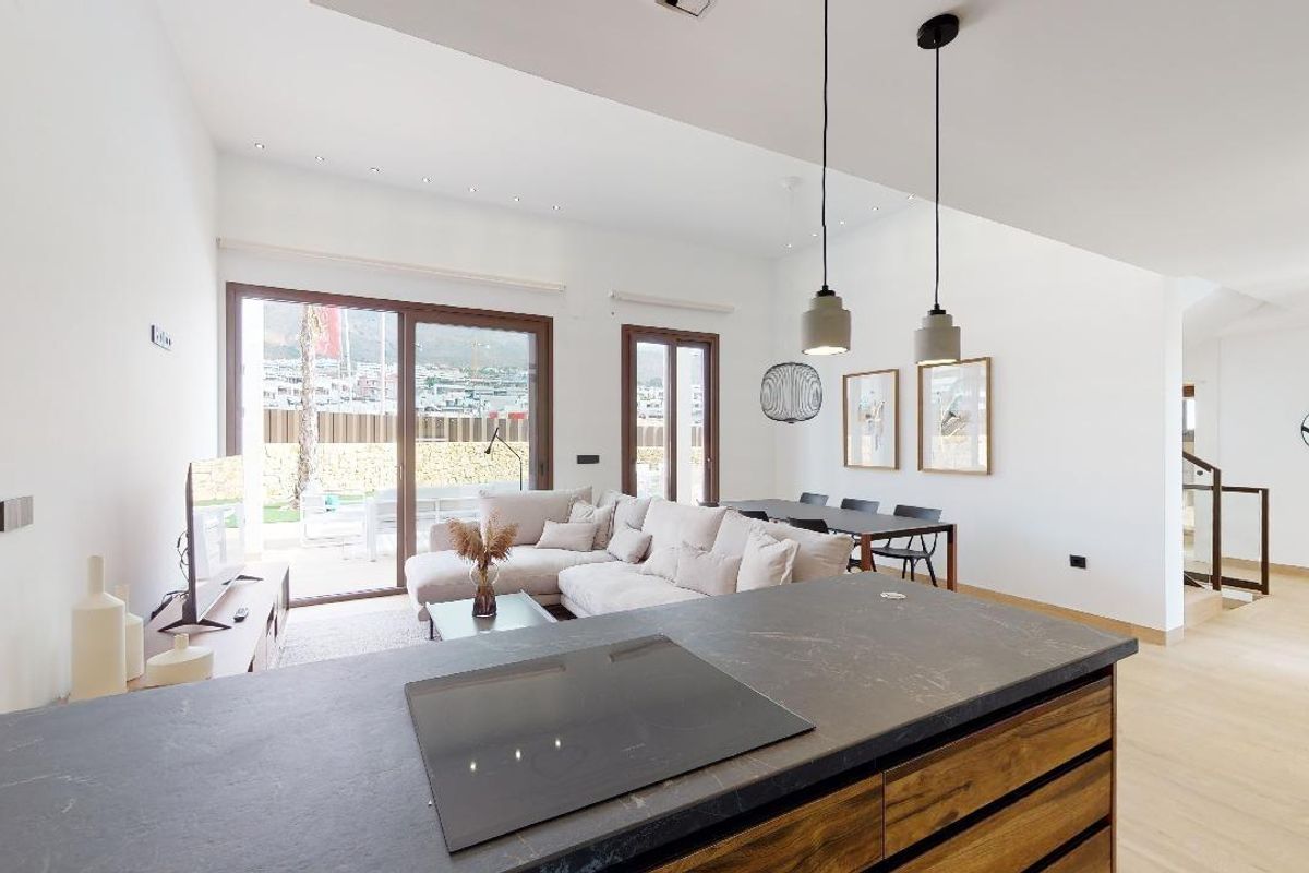 VILLA'S MET UITZICHT OP ZEE IN FINESTRAT !!!
