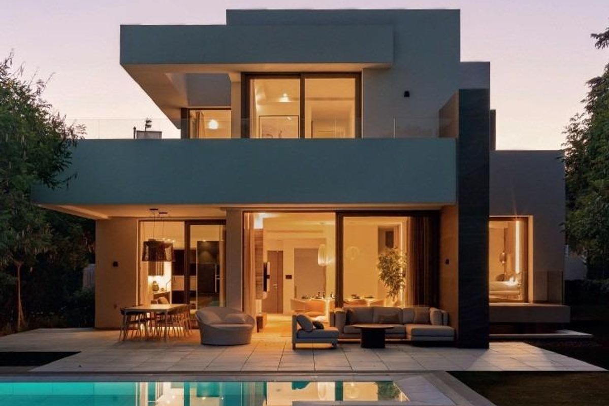 Luxury living in Estepona villa
