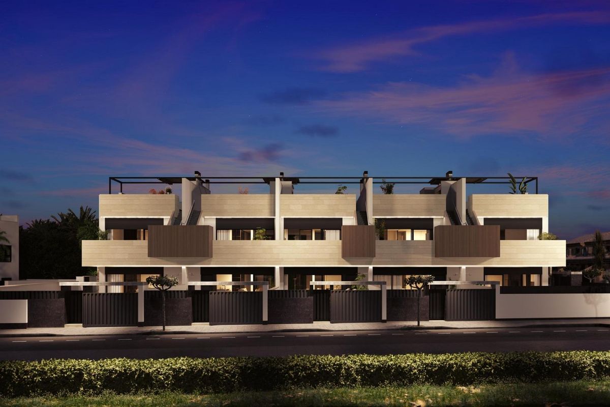 3-Bed Ground Floor Pilar Pool - Image 20