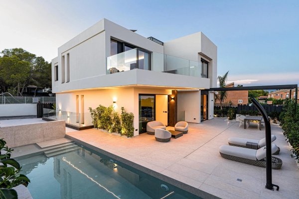 Exclusieve nieuwbouwwoningen met privézwembaden in La Nucía, vlakbij Benidorm