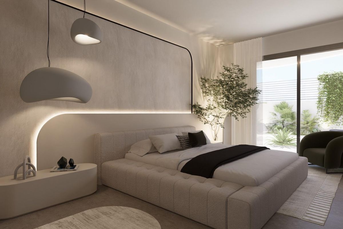 Stijlvolle slaapkamer in een 3-slaapkamer villa, Rojales, met grote ramen en gezellige decoratie.