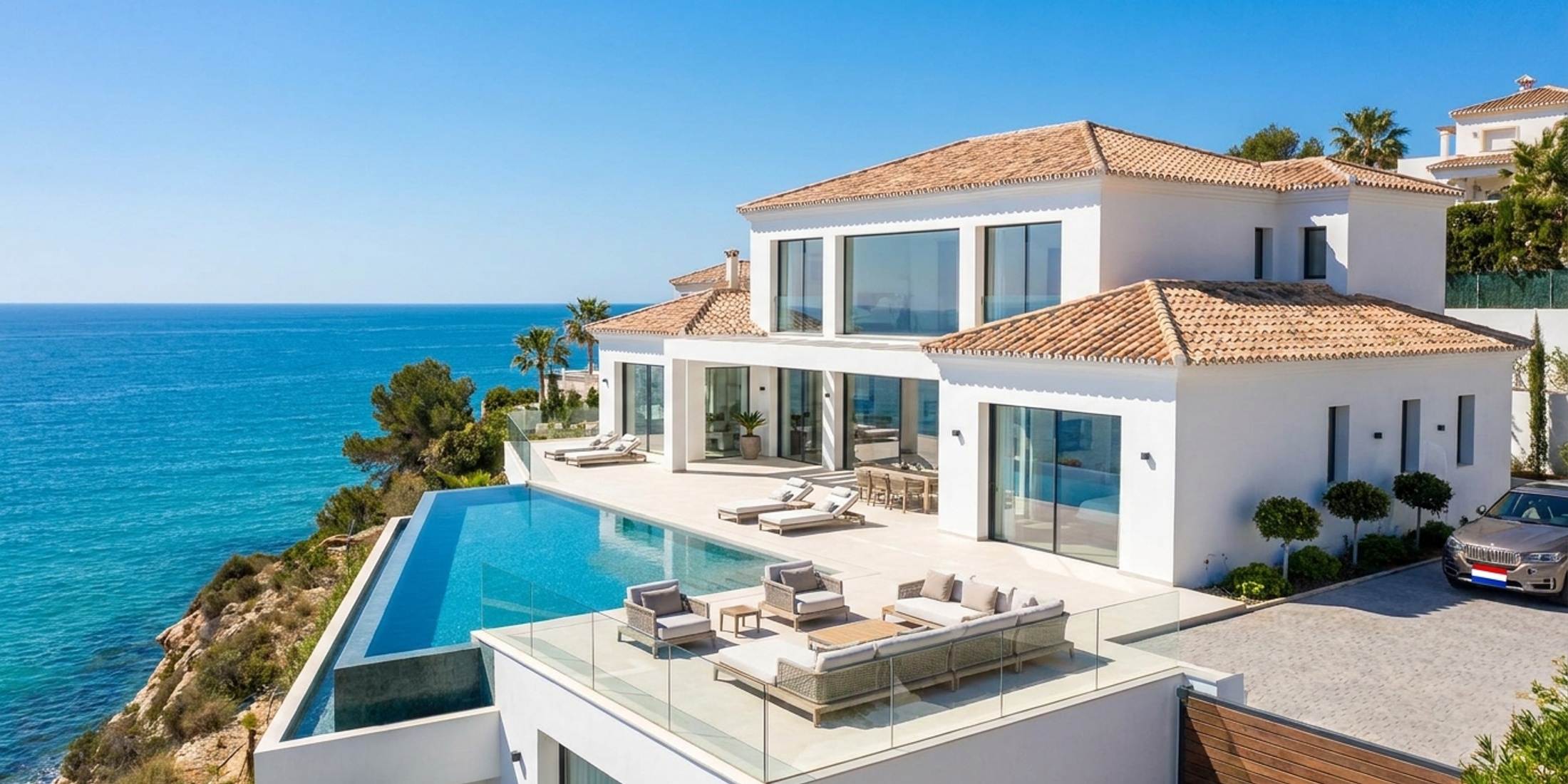 Beautiful Spanish coastal villa overlooking the Mediterranean Sea, ideal for Dutch buyers