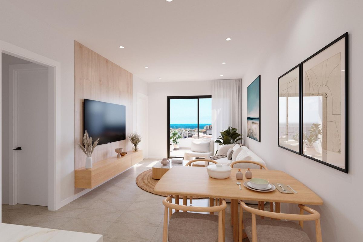 Master bedroom with en-suite bathroom