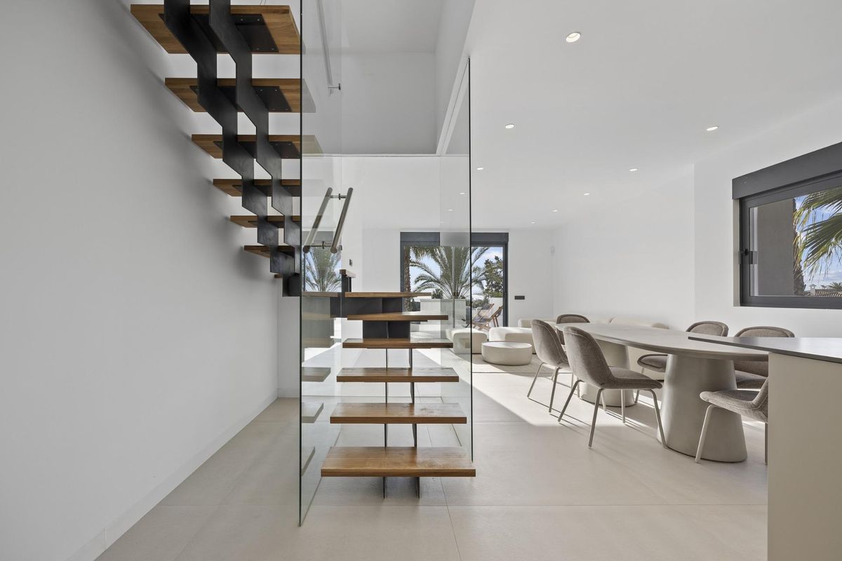 3-Slaapkamer Duplex Estepona Zeezicht - Afbeelding 10