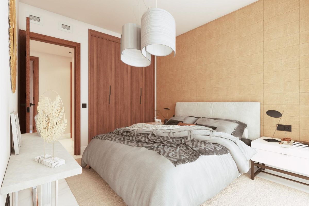 Elegante slaapkamer in een 3-slaapkamerappartement in Marbella, Costa del Sol, met stijlvolle decoratie en natuurlijk licht.