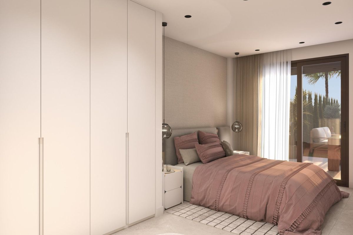 Master bedroom in Guardamar penthouse