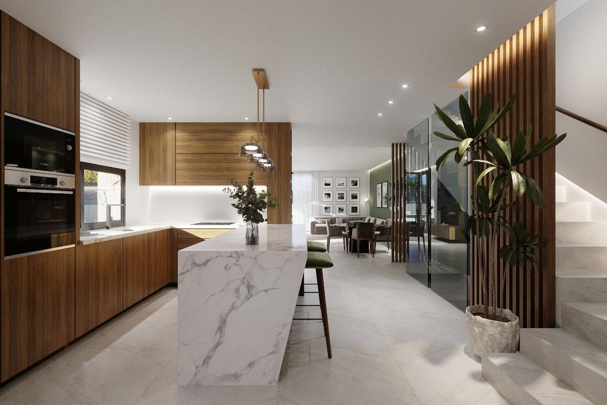 Moderne keuken in een villa in Los Alcazares, met houten accenten en high-end apparaten voor culinaire liefhebbers.