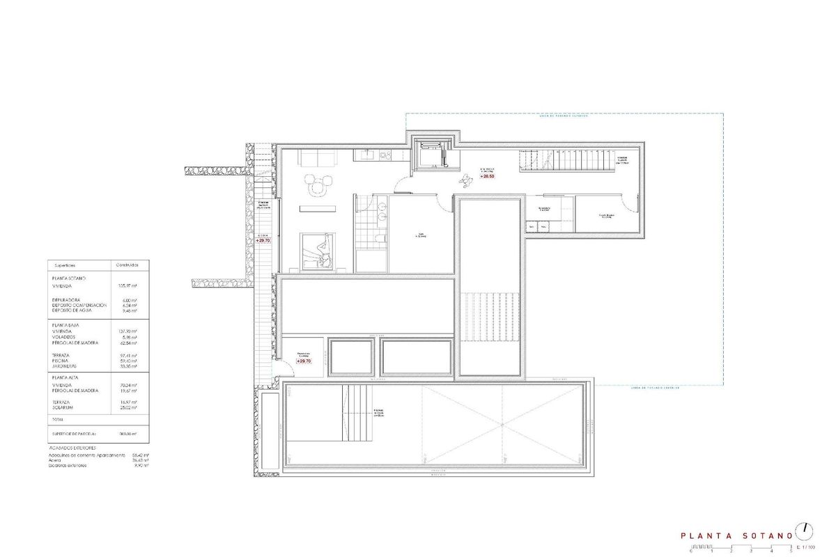 Kelder plattegrond van een 4-slaapkamer villa in Benissa, met kamerindeling en garagegebied.