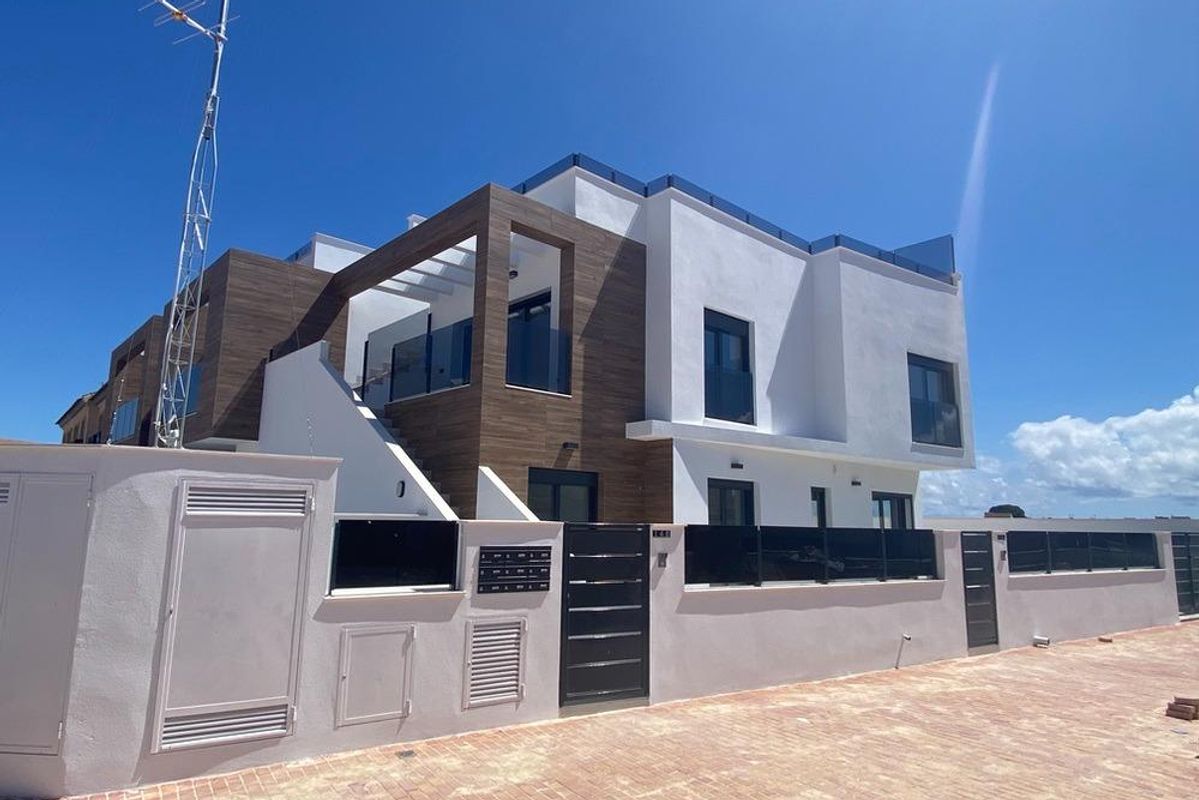 Nieuwbouw Bungalows in Lo Pagán: Modern wonen vlakbij het strand