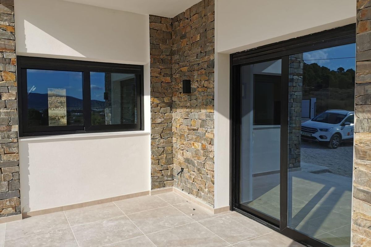 Energy-efficient systems in Pinoso villa