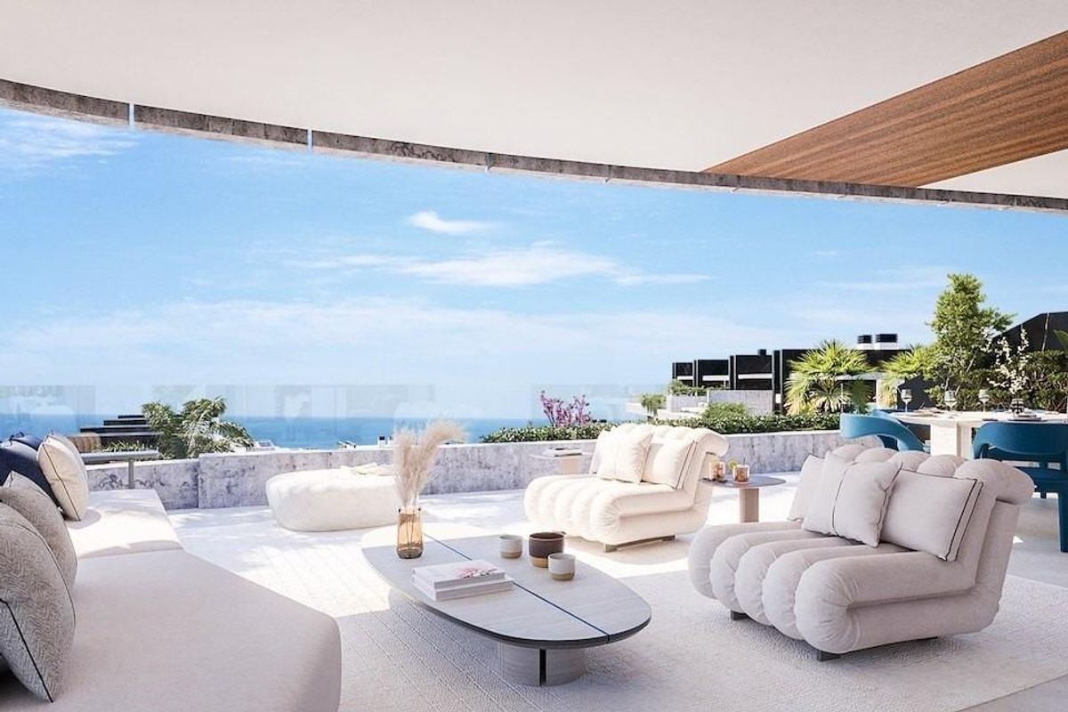 Spacious penthouse bedroom in Marbella