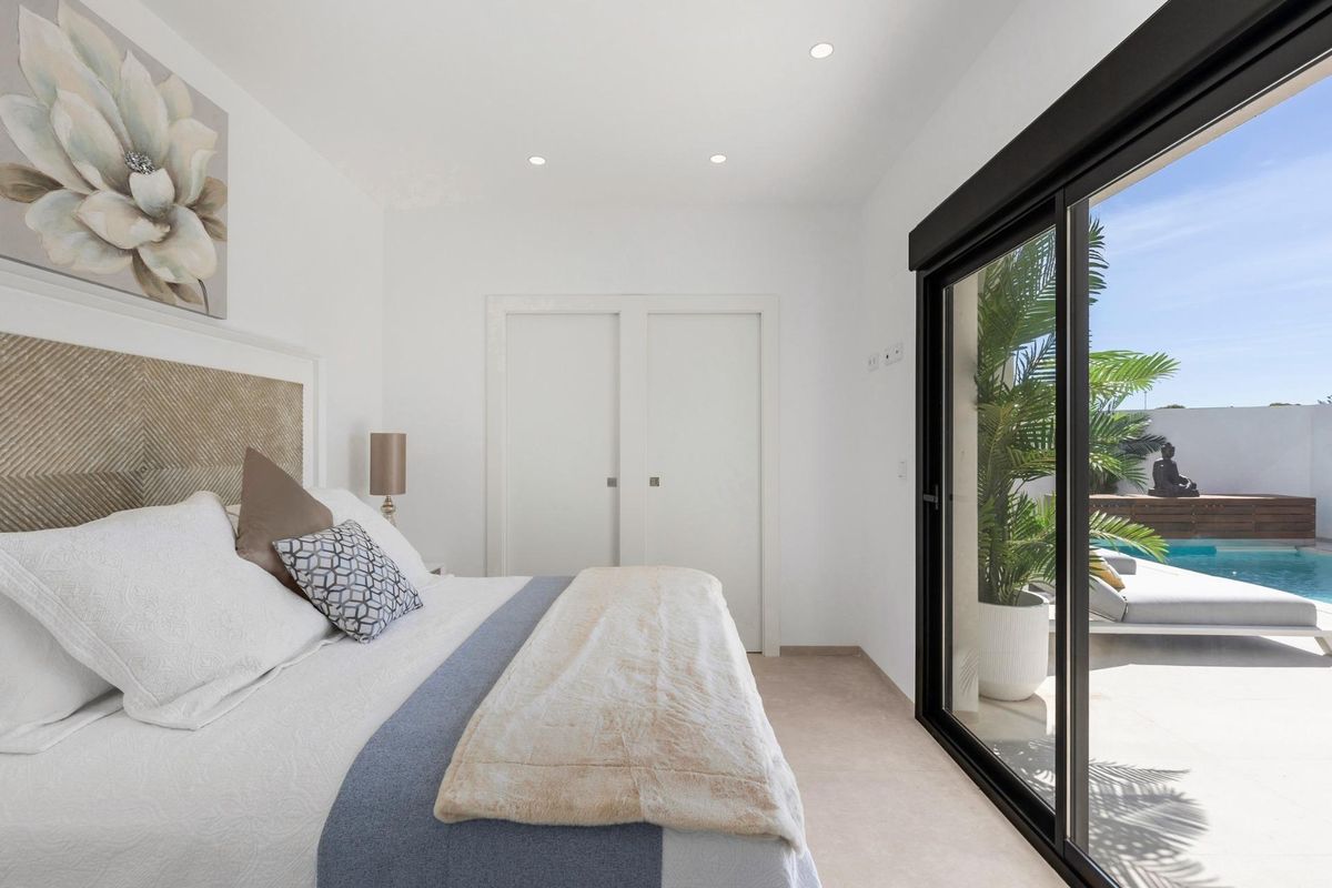 2-Bedroom Villa in Los Alcazares