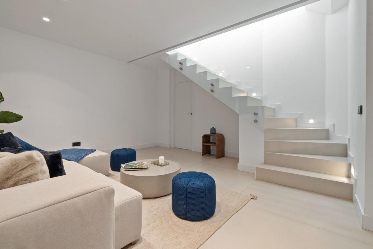 5-Slaapkamer Duplex Estepona Zwembad - Afbeelding 20