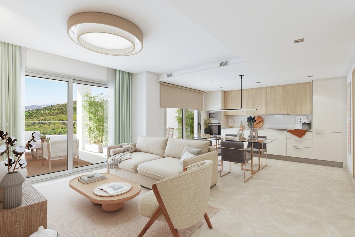 Heldere keukenruimte van een 3-slaapkamer penthouse in Mijas, Costa del Sol, met moderne apparaten en een schilderachtig uitzicht.