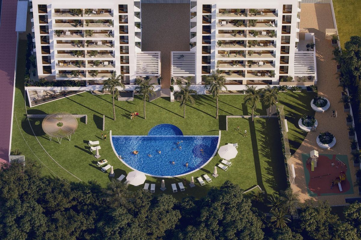 Medence a Guardamar komplexumban