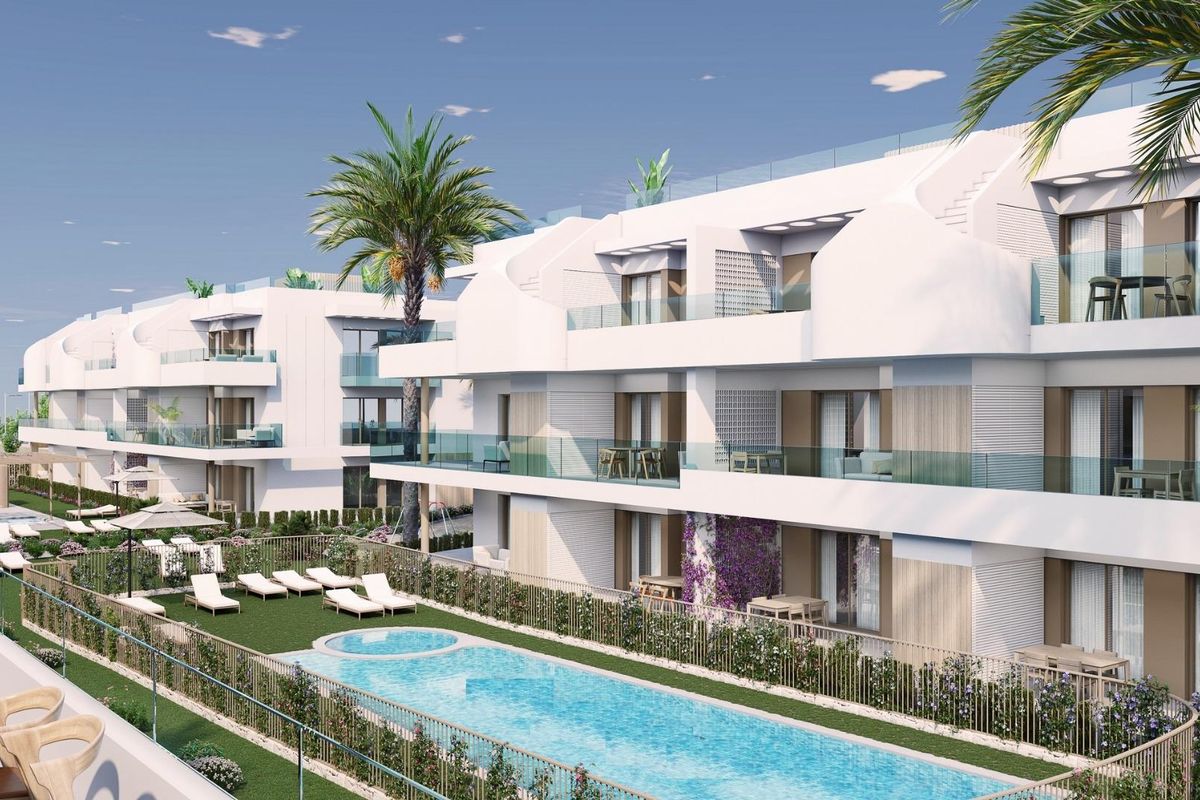 Moderne appartementen met een zwembad en tuin in Pilar de La Horadada, Costa Blanca.
