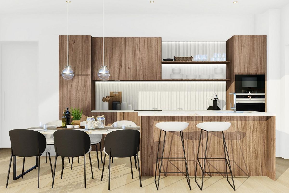 Moderne keuken in een 3-slaapkamer villa in Finestrat, met houten kasten en stijlvolle verlichting.