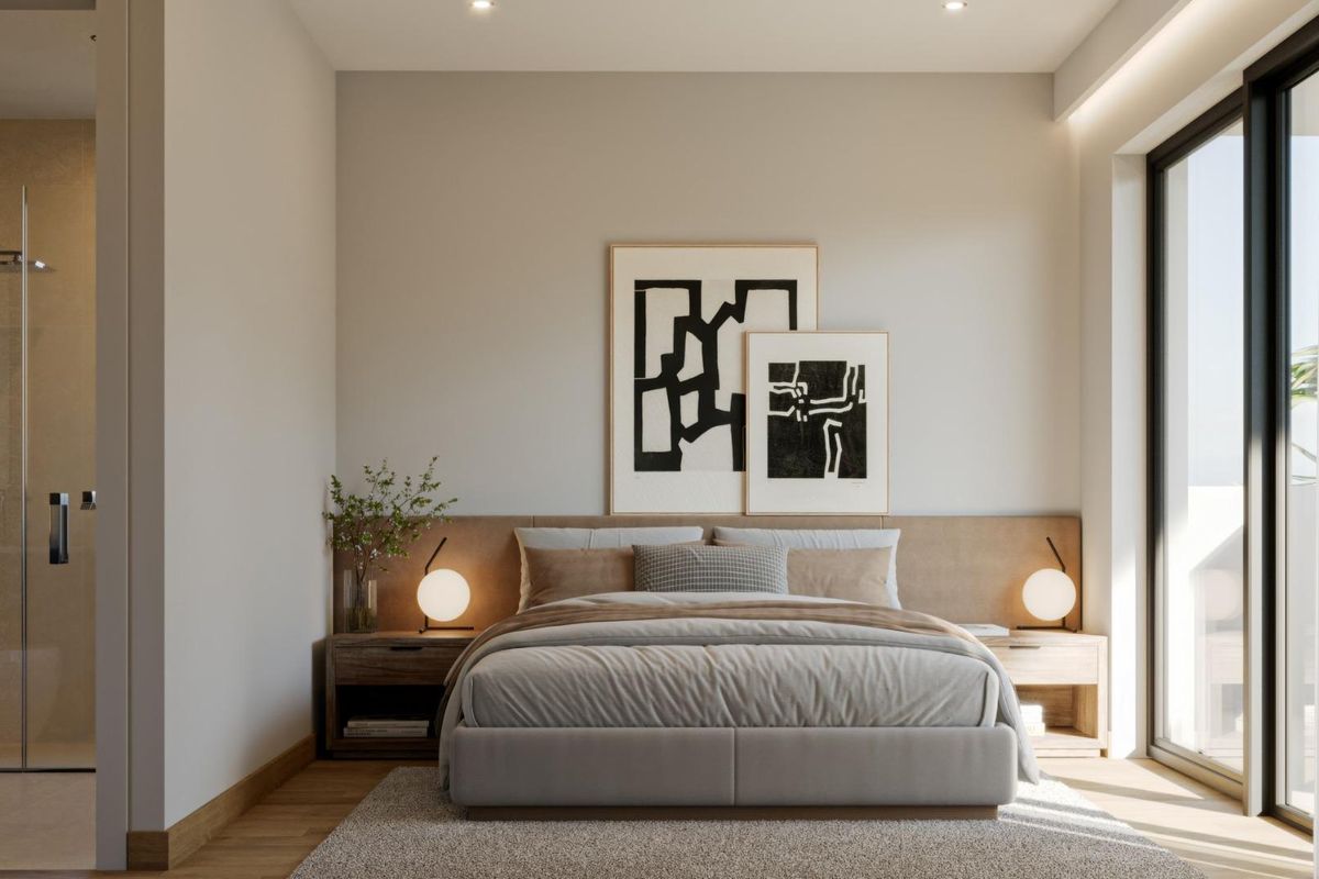 Uitnodigende slaapkamer met zachte tinten en moderne inrichting in een 3-slaapkamer villa in Finestrat, Costa Blanca.