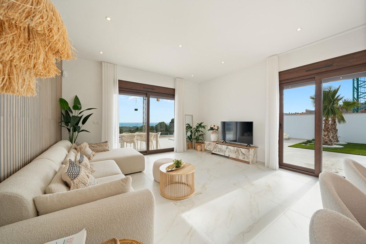 Prachtige nieuwbouw villa's in Polop met uitzicht op zee