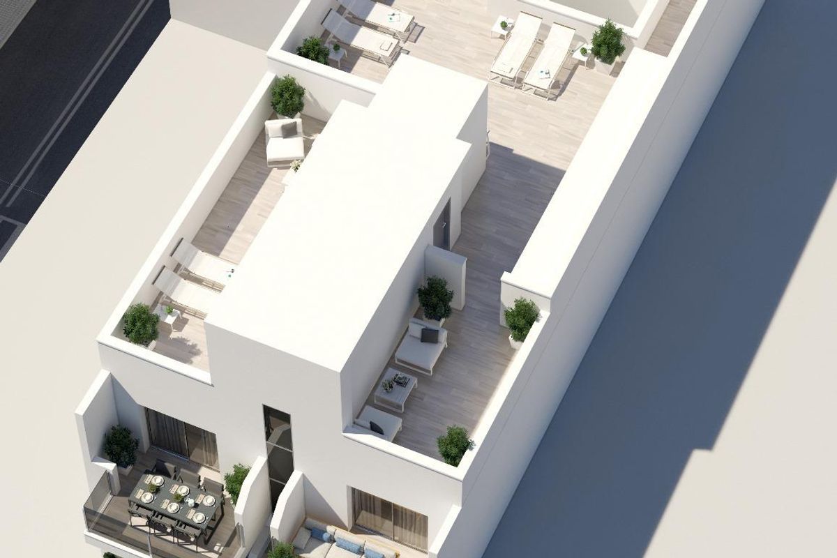 Luchtfoto van een modern 3-slaapkamer appartement in Torrevieja met een dakterras en zwembad.