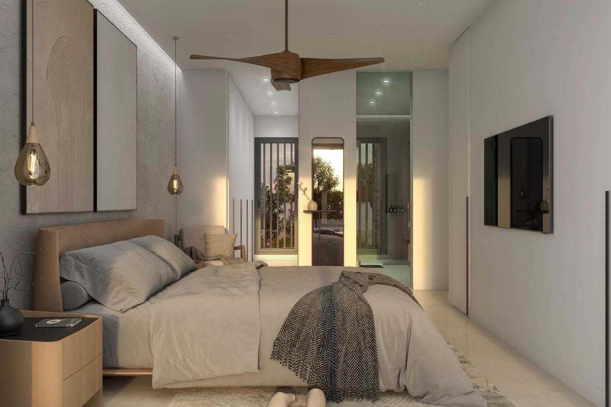 Stijlvolle slaapkamer met een comfortabele indeling en balkon toegang in een 3-slaapkamer villa in Cuevas Del Almanzora.