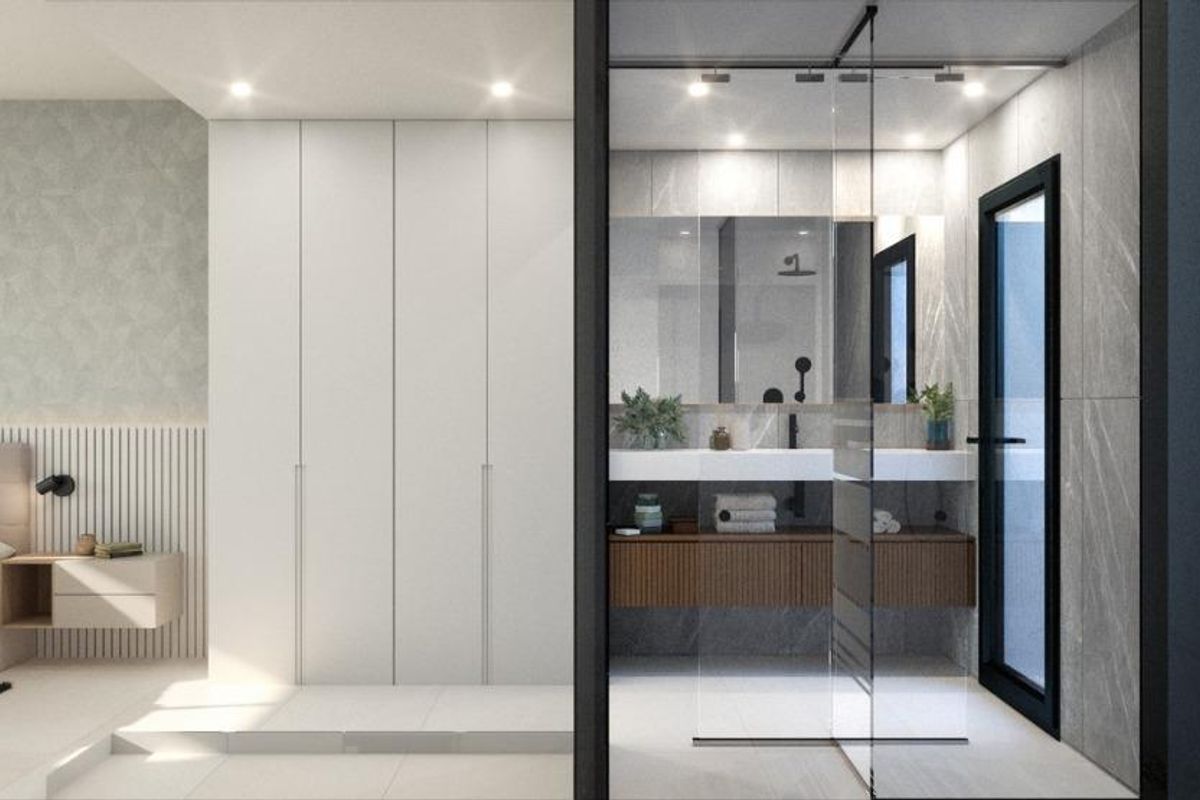 Hoofdslaapkamer in de villa met een stijlvol ontwerp en uitzicht op de tuin in Los Alcazares.