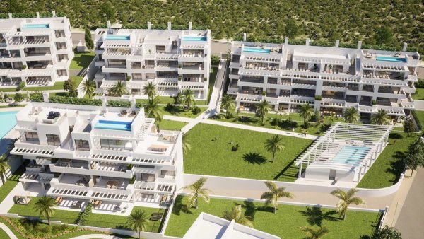 Luchtfoto van moderne appartementen met groen landschap in Estepona, Costa del Sol. 3-slaapkamer appartement.
