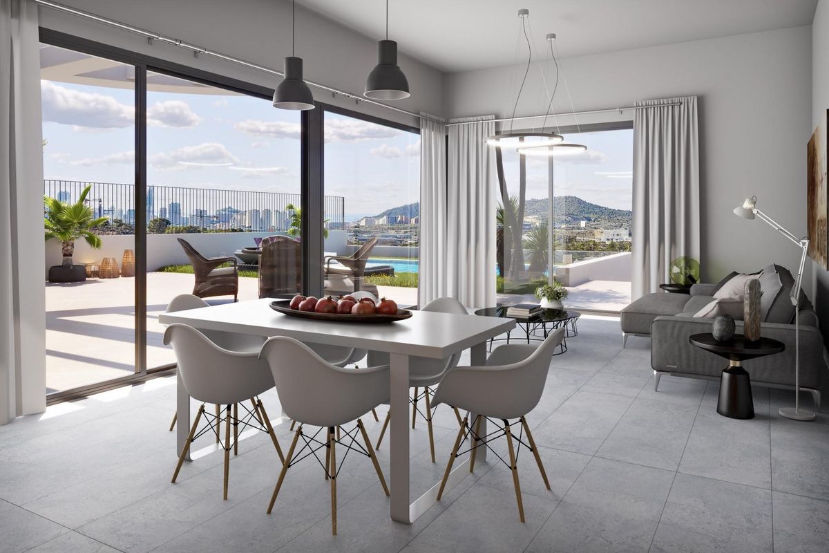 Eetruimte in een villa in Finestrat, met grote ramen en een panoramisch uitzicht.