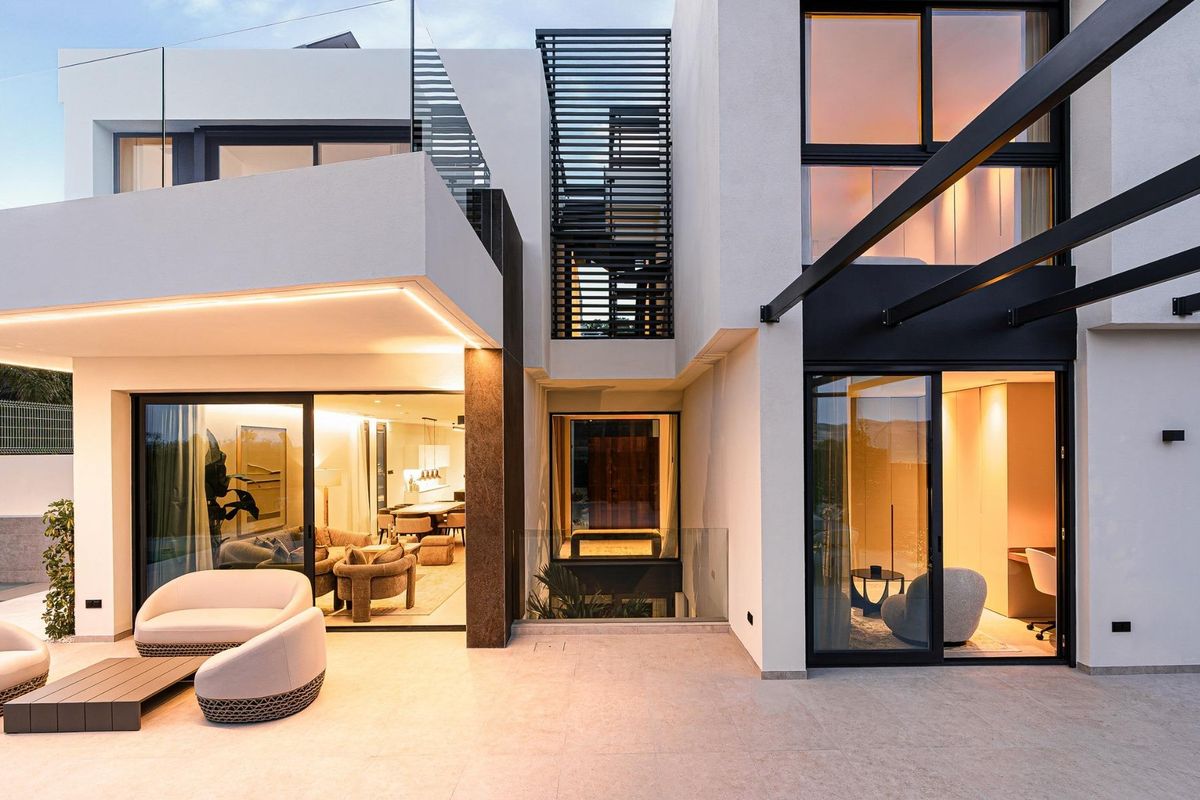 4-Bedroom Villa in La Nucia