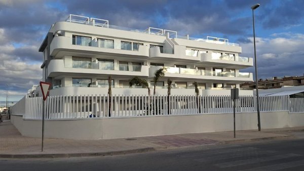 NIEUWBOUW WOONCOMPLEX IN LOMAS DE CABO ROIG