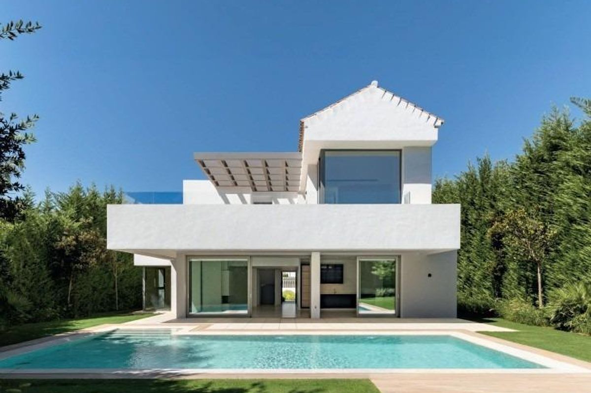 Luxury villa exterior in Estepona