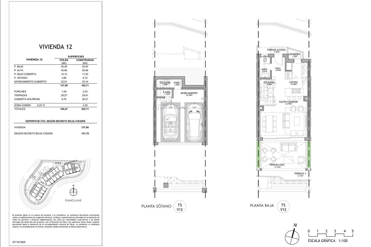 Plattegrond van een herenhuis met 2 slaapkamers in Mijas, Costa del Sol, met indeling begane grond en kelder.