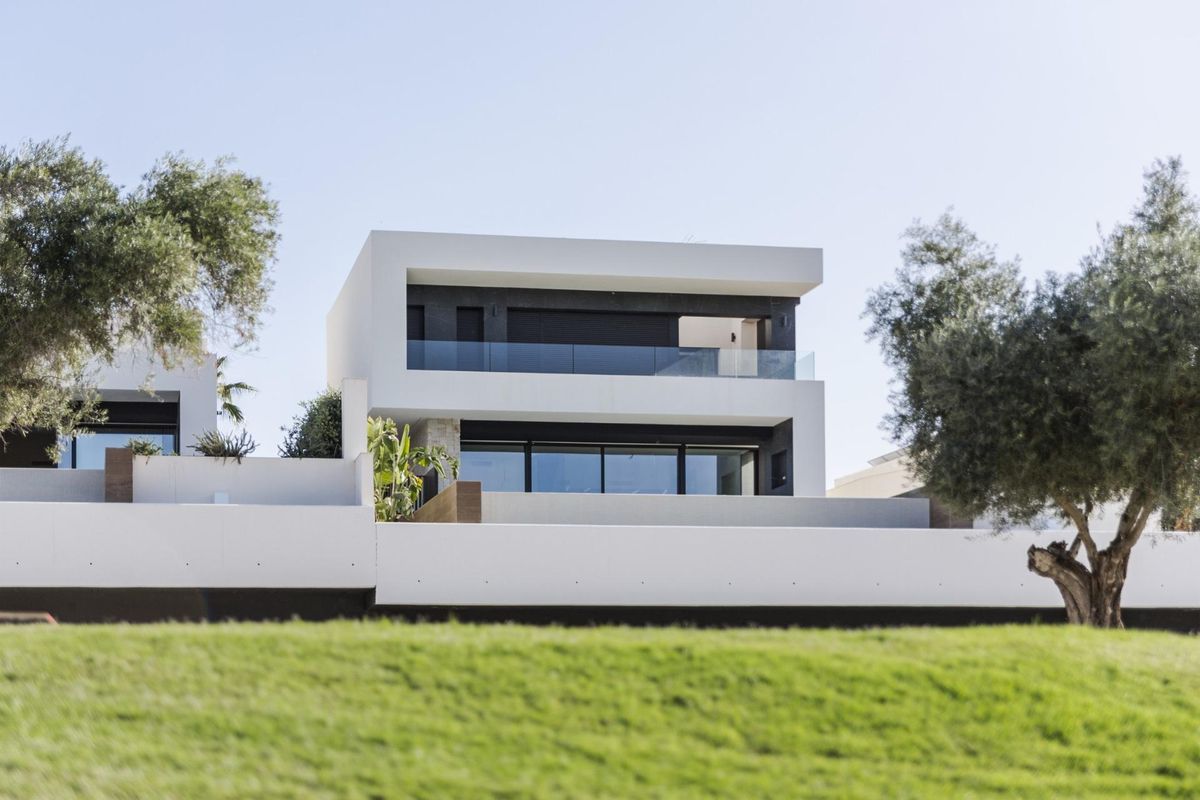 3-Bedroom Villa in Algorfa