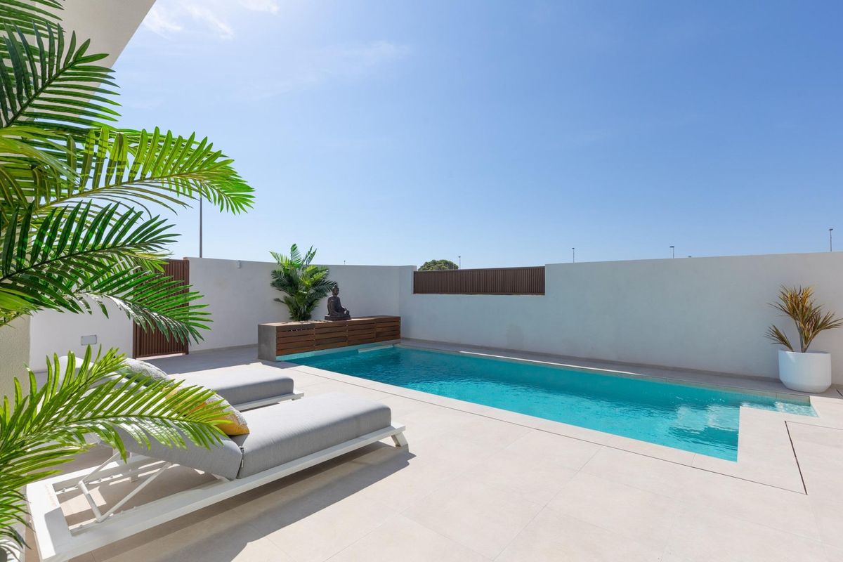 2-Bedroom Villa in Los Alcazares
